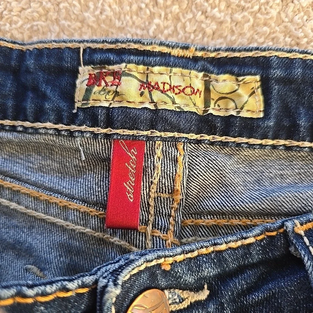 BKE Denim Madison Low‎ Rise Distressed Rough Hem Shorts Womens 28 Blue Y2K Vibes